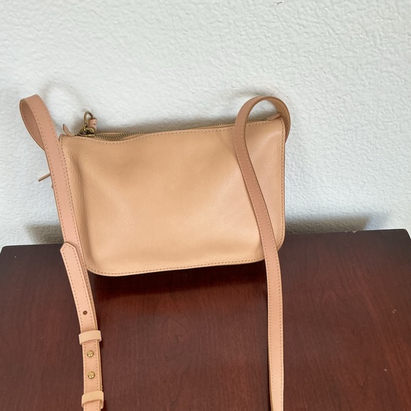 Madewell ‘The Simple’ Nude Tan Leather Crossbody Bag - Picture 4 of 12